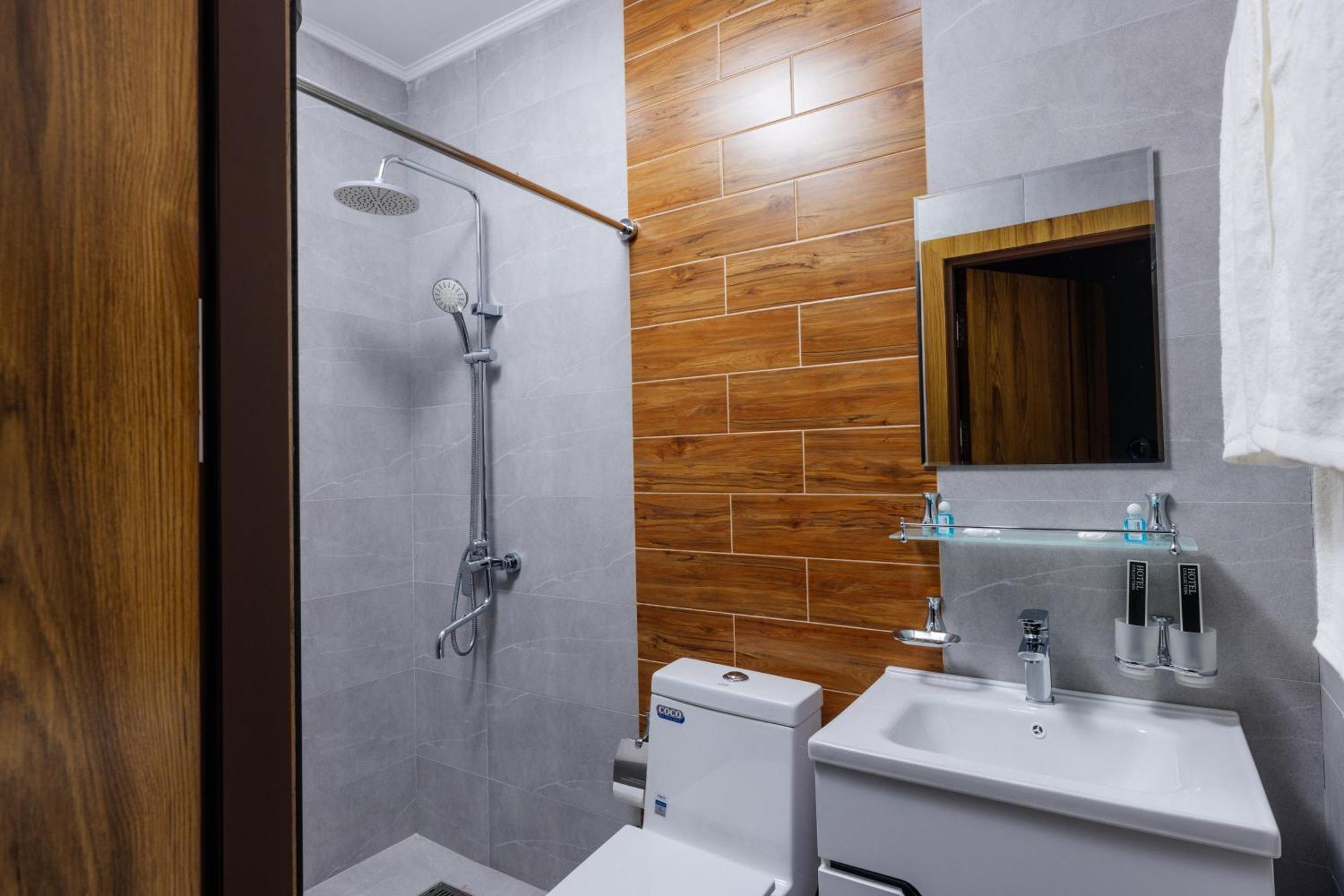 Royal Sebzor Hotel Tashkent Bagian luar foto