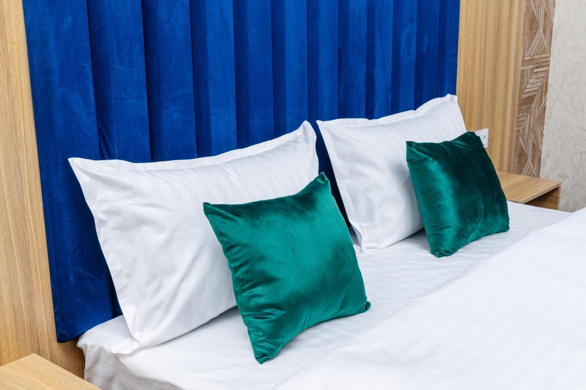 Royal Sebzor Hotel Tashkent Bagian luar foto