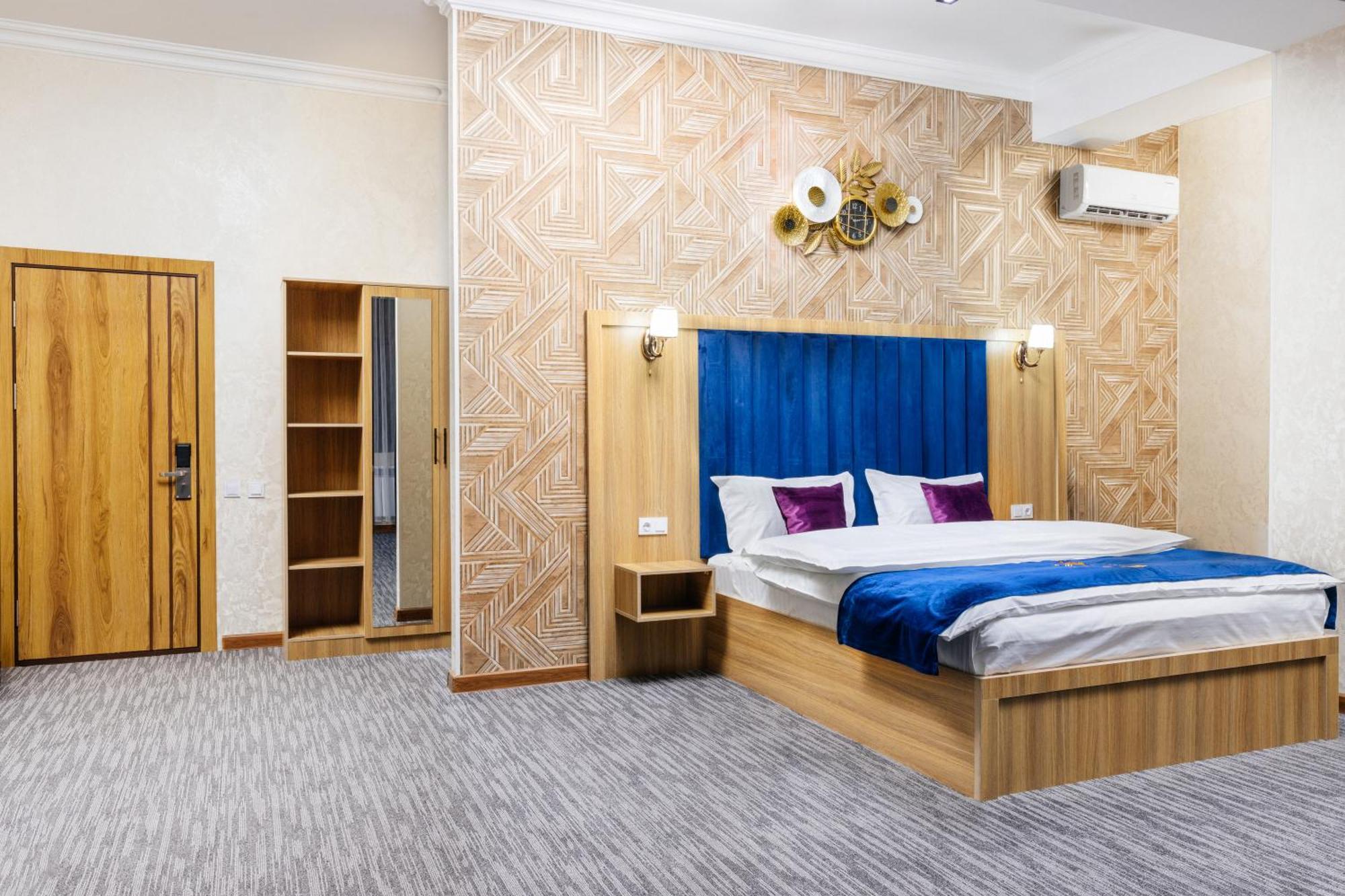 Royal Sebzor Hotel Tashkent Bagian luar foto
